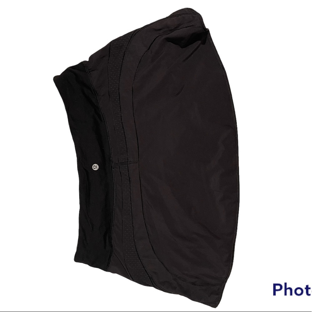 ⭐️LULULEMON⭐️ size 10 black tennis skirt!